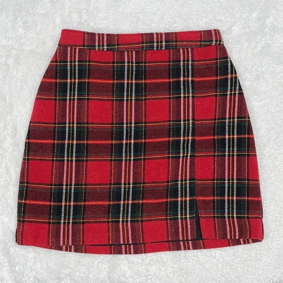 Hollister Dresses & Skirts - Hollister Red Checkered Holiday Skirt